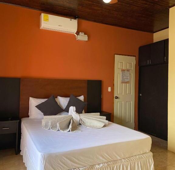 هتل Hospedaje Coffee And Cocktails