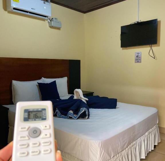 هتل Hospedaje Coffee And Cocktails