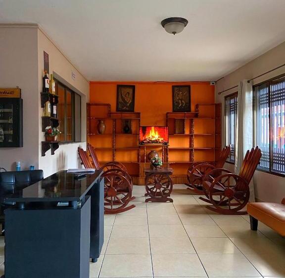 هتل Hospedaje Coffee And Cocktails