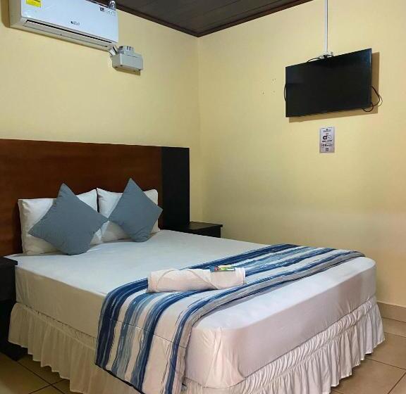 هتل Hospedaje Coffee And Cocktails