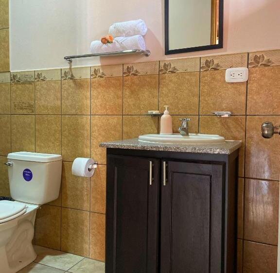 هتل Hospedaje Coffee And Cocktails