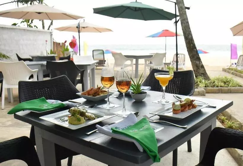 ホテル Josan Villa With A Glorious Beach And Sea View