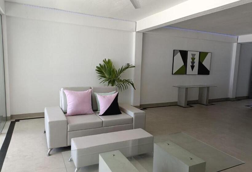 酒店 Josan Villa With A Glorious Beach And Sea View