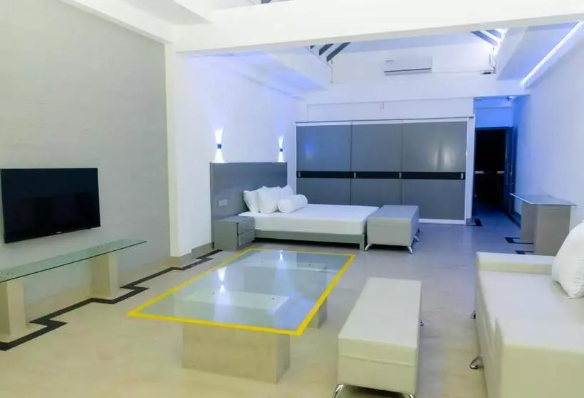 ホテル Josan Villa With A Glorious Beach And Sea View
