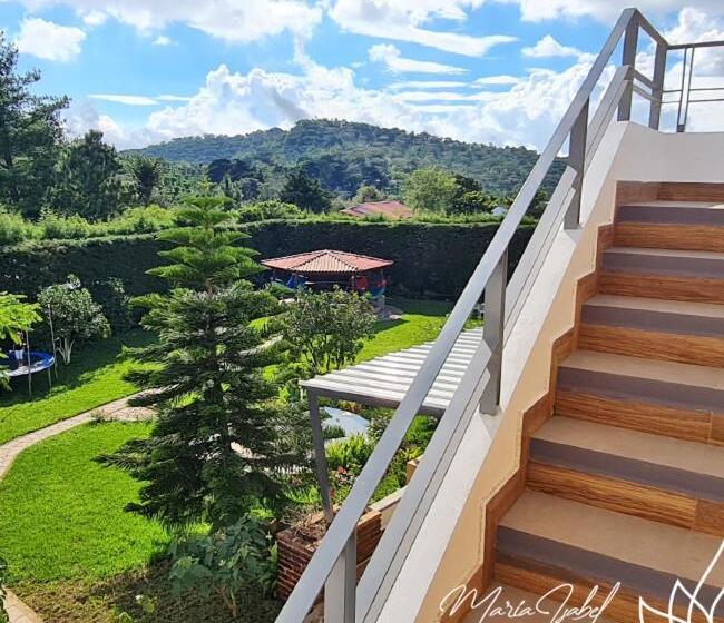 هتل María Isabel Ataco