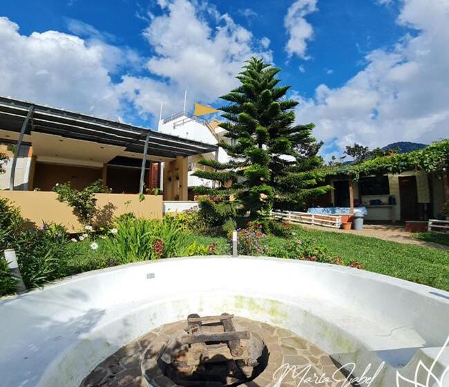 هتل María Isabel Ataco