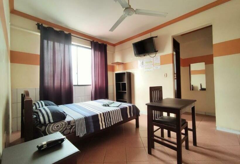 هتل Residencial 14 De Diciembre