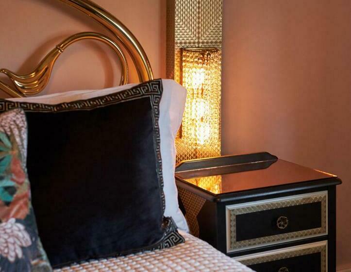 בית מלון כפרי The George & Heart House