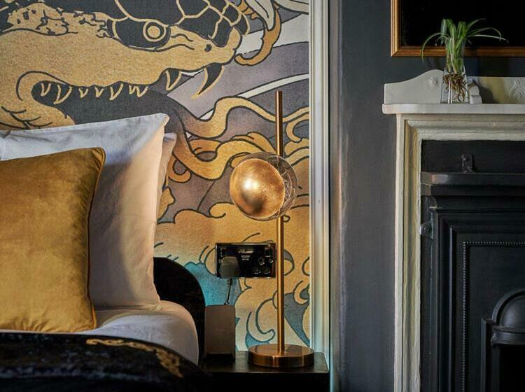 בית מלון כפרי The George & Heart House