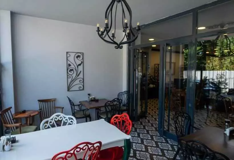 Maça Otel