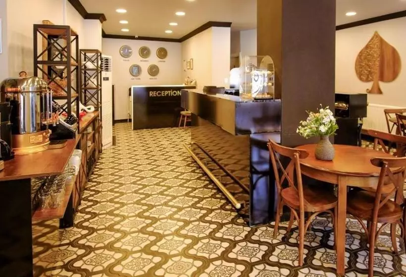 Maça Otel