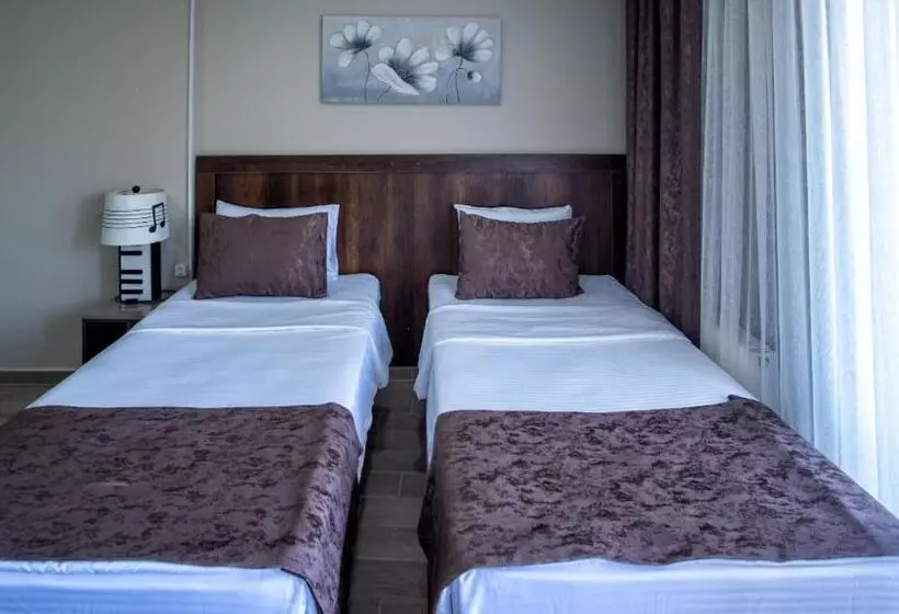 Maça Otel