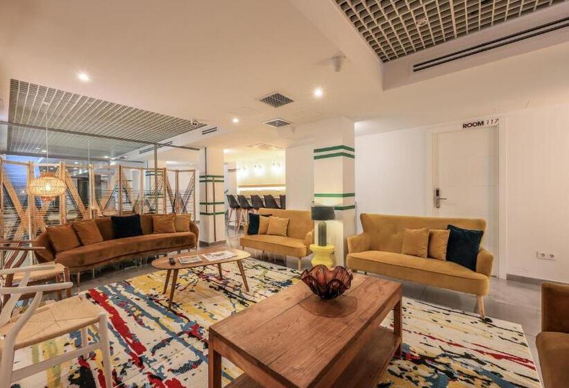 پانسیون Amazinn Places Blasco De Garay 105