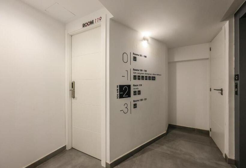 پانسیون Amazinn Places Blasco De Garay 105