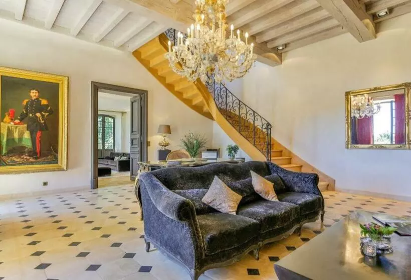Majatalo Chateau De Lascoups