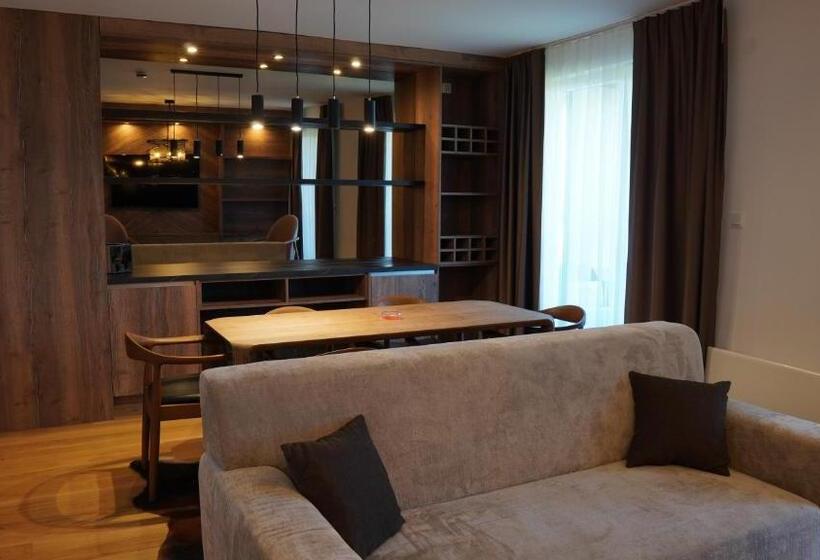 Snjezna Dolina Resort   Jahorina