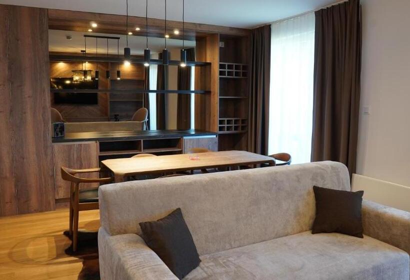 Snjezna Dolina Resort   Jahorina