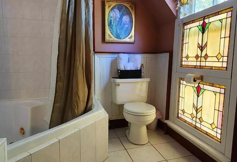The Carson House Bed & Breakfast