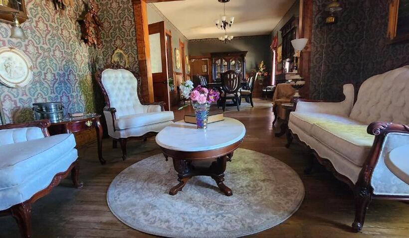 The Carson House Bed & Breakfast