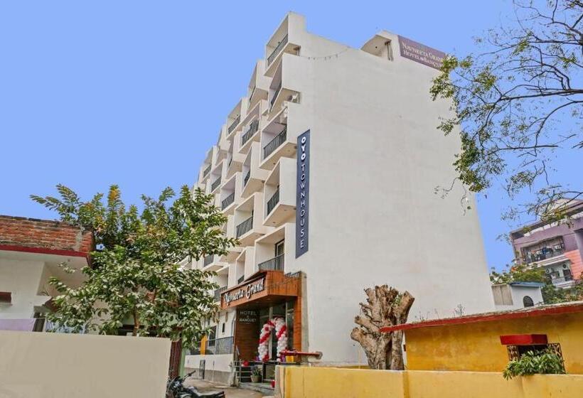 בית מלון כפרי Townhouse Navneeta Grand