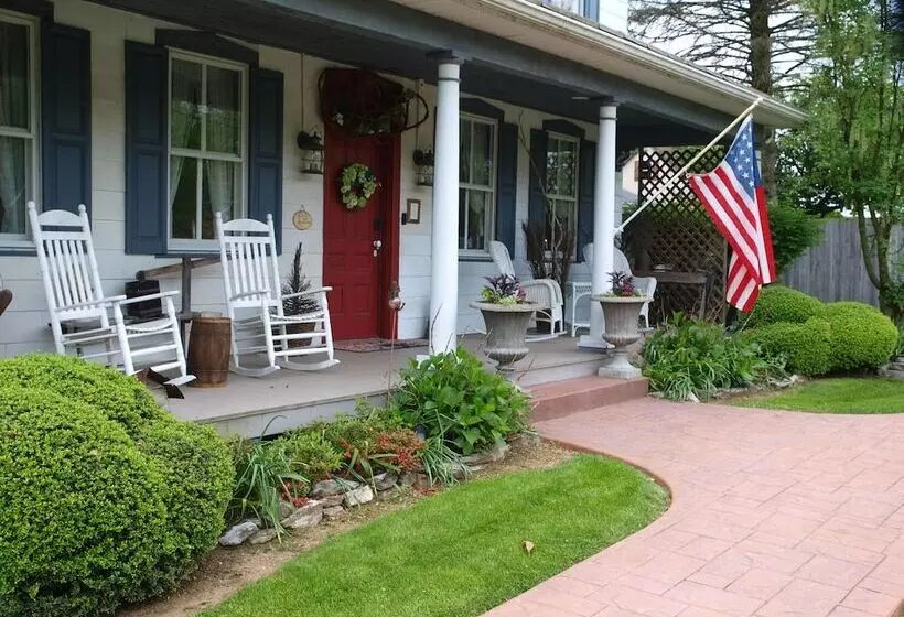 1825 Inn Bed And Breakfast