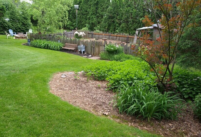 1825 Inn Bed And Breakfast