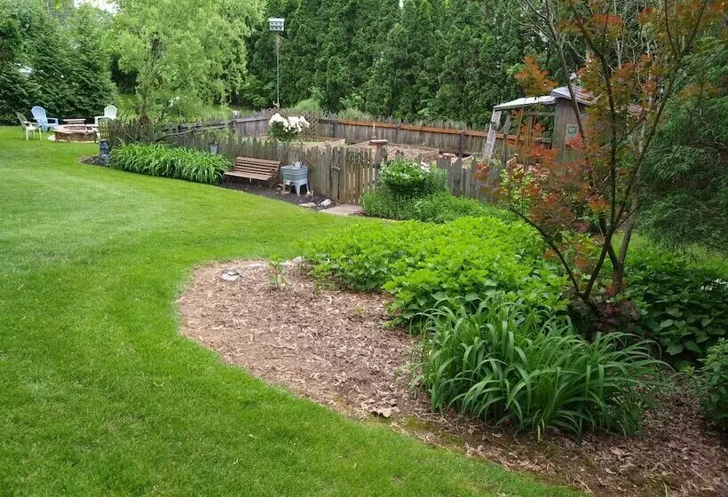 1825 Inn Bed And Breakfast