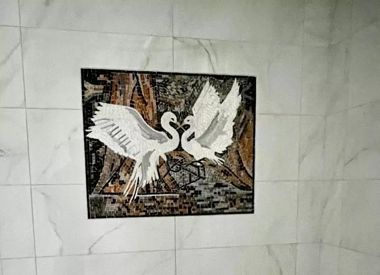 Almondy Inn Bed & Breakfast