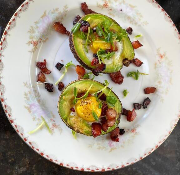 Almondy Inn Bed & Breakfast