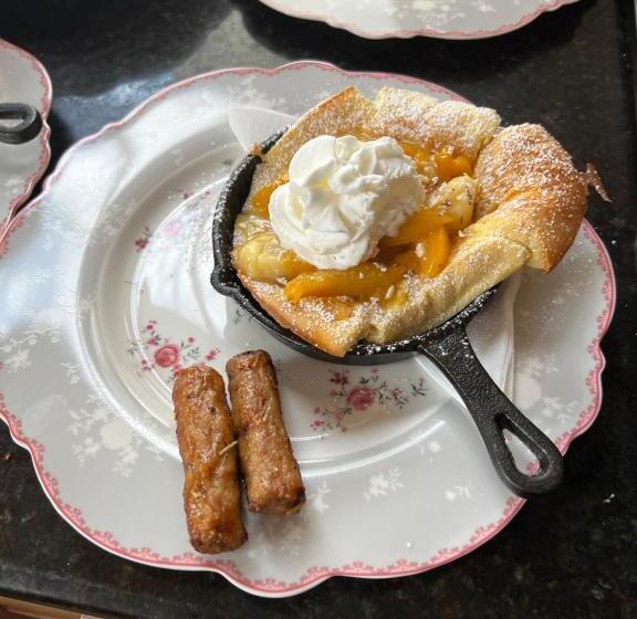 Almondy Inn Bed & Breakfast