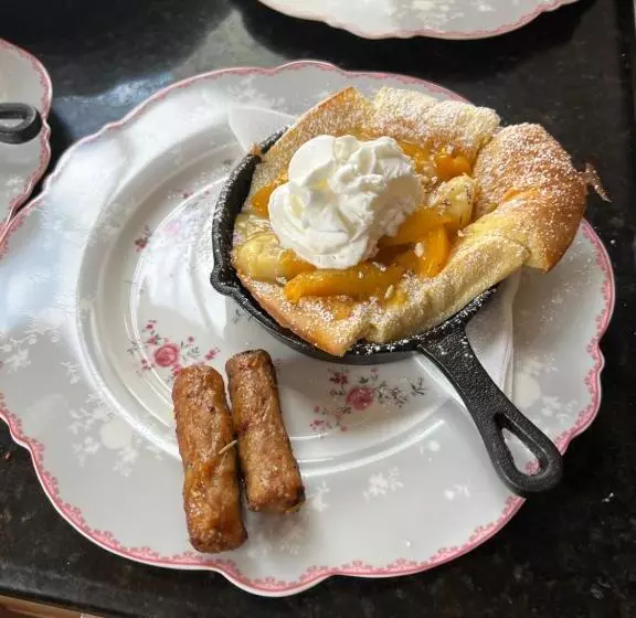 Almondy Inn Bed & Breakfast