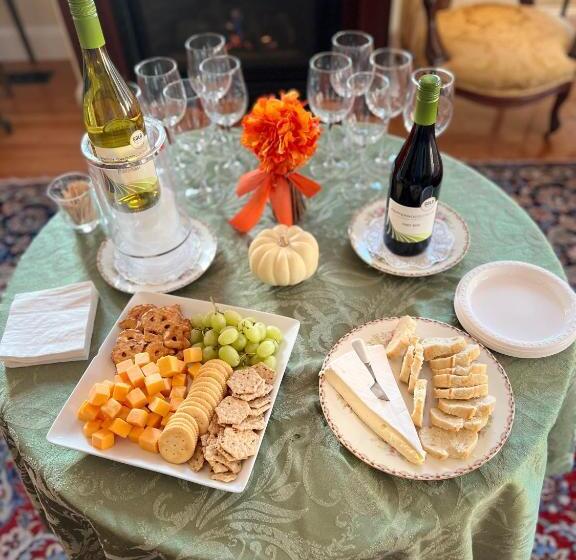 Almondy Inn Bed & Breakfast