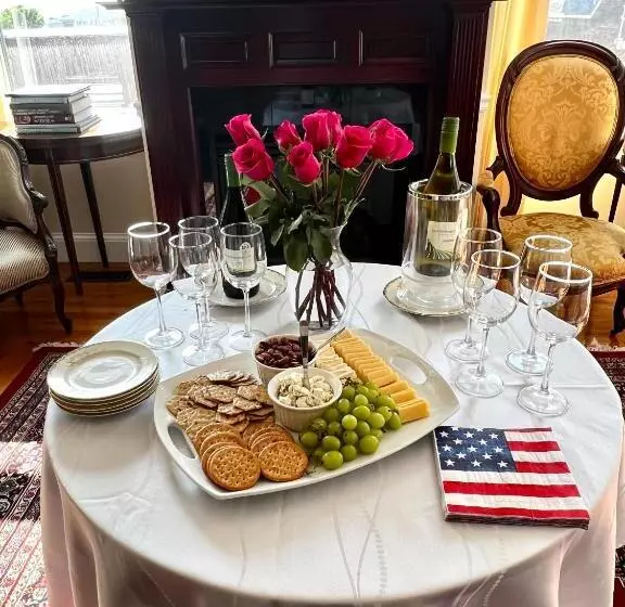 Almondy Inn Bed & Breakfast