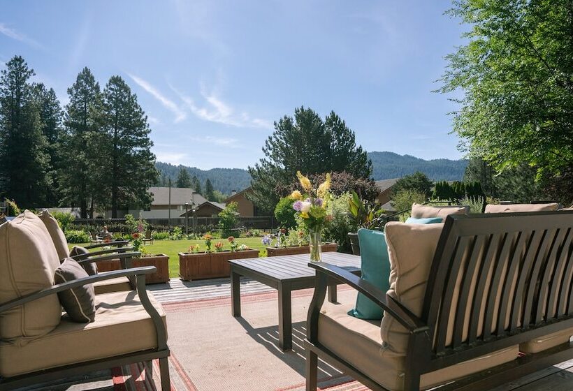 مبيت وإفطار Blue Elk Inn