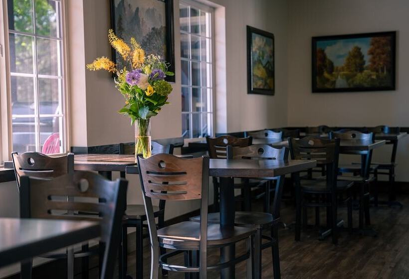 مبيت وإفطار Blue Elk Inn