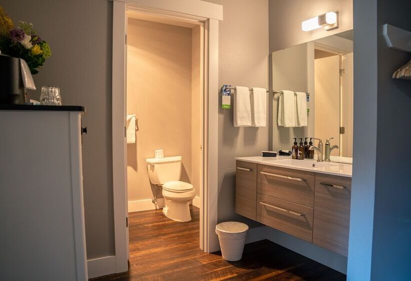 مبيت وإفطار Blue Elk Inn