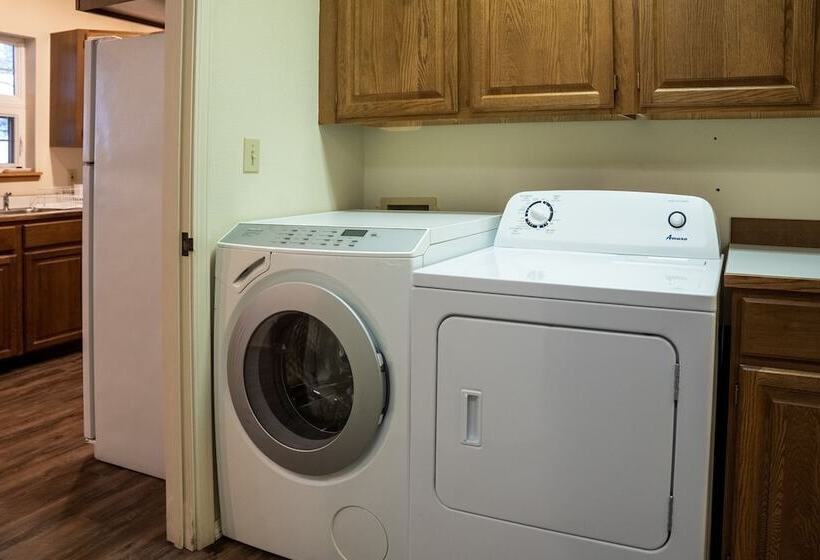 مبيت وإفطار Blue Elk Inn