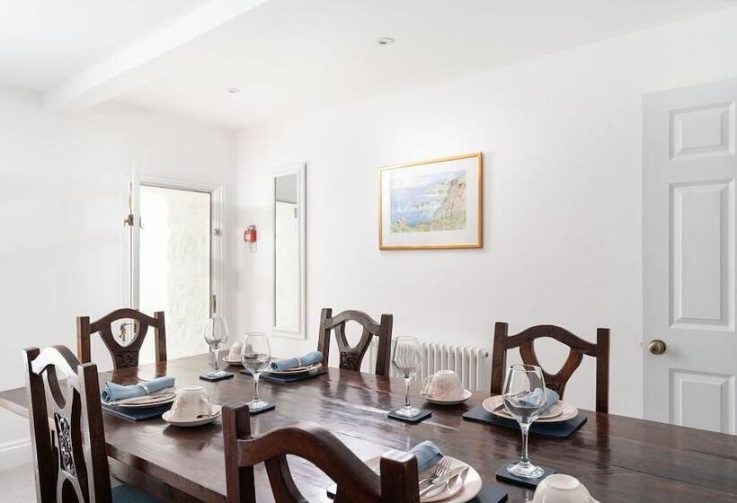 مبيت وإفطار Camilla House Garden Flat