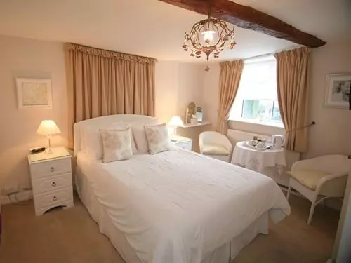 住宿加早餐  Cross Keys Cottage - Guest House