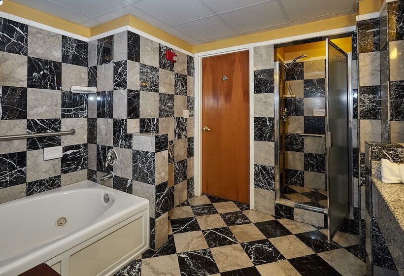 Bed and Breakfast Ocean Inn & Suites