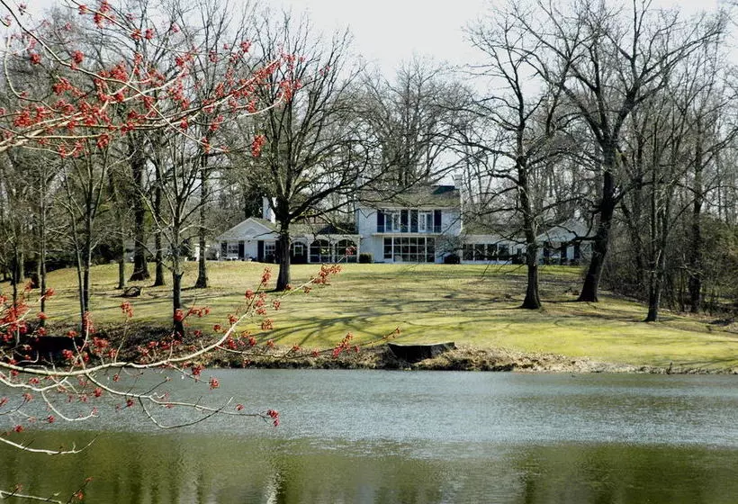 Bed and Breakfast Ruby Lodge At Spring Lake Woods