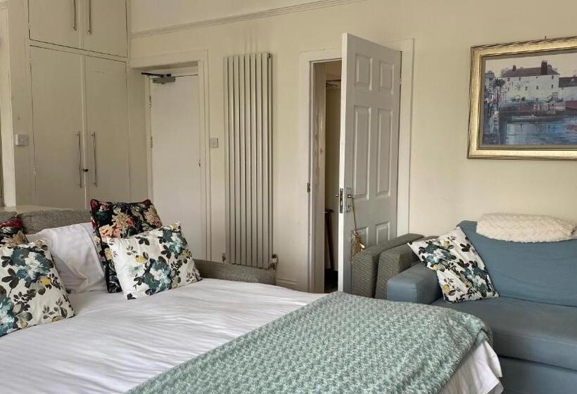 Bed and Breakfast St John's Guest House