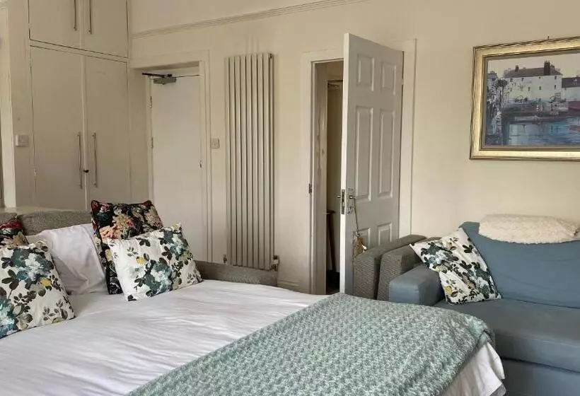 Bed and Breakfast St John's Guest House