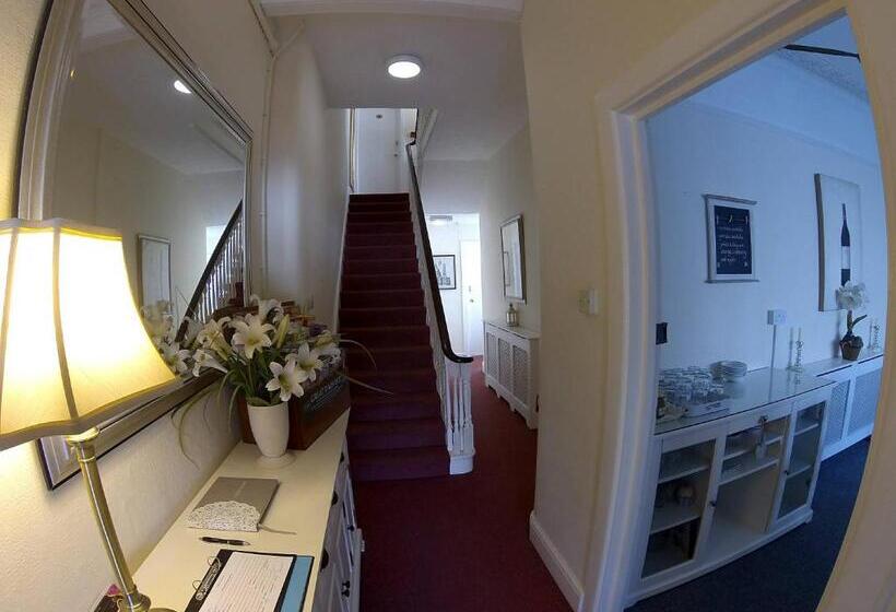 Bed and Breakfast St John's Guest House