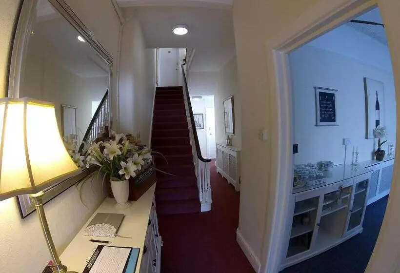 Bed and Breakfast St John's Guest House