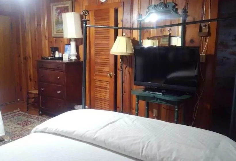 צימר The Inn At Brevard