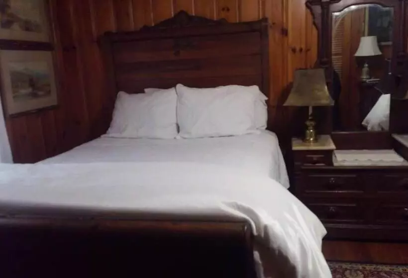 צימר The Inn At Brevard