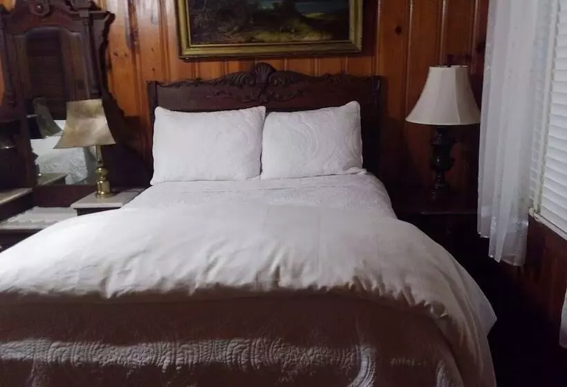 צימר The Inn At Brevard