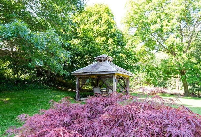 The Pines Of Dresden B&b