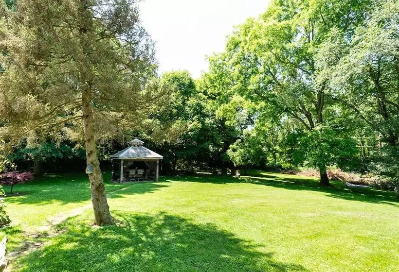 The Pines Of Dresden B&b